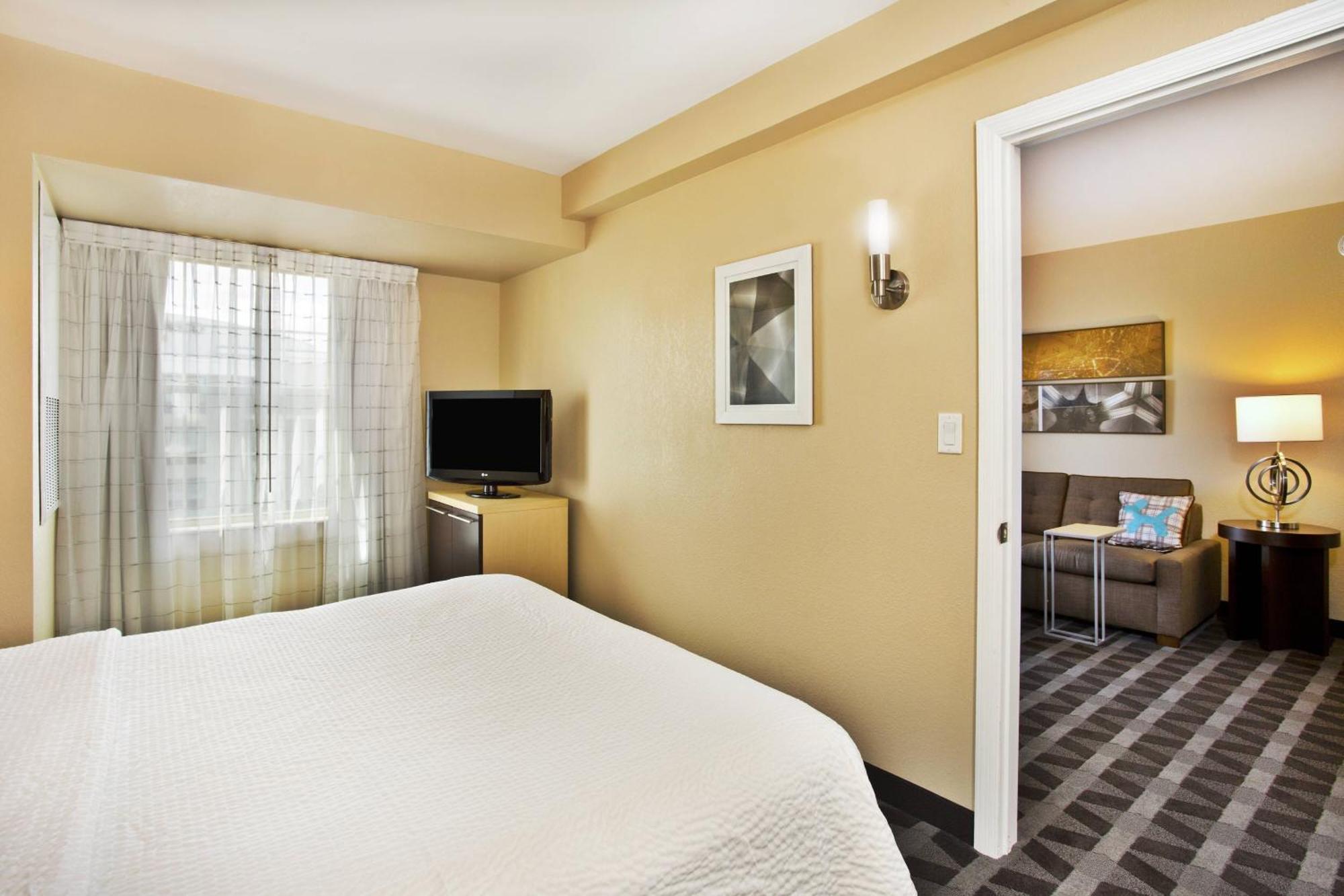 Towneplace Suites Republic Airport Long Island Farmingdale Exterior photo